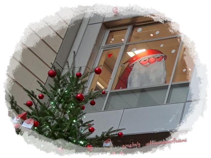 窓からサンタクロース2014-11-5エルガーラクリスマス・アクロス (151)