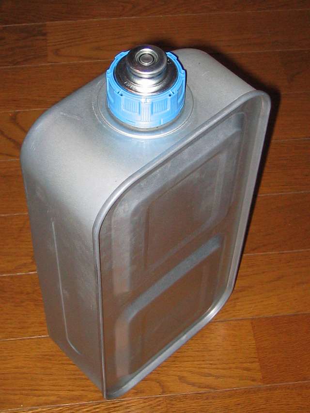 TOYOTOMI トヨトミ 石油ストーブ RS-S23C(B) 油タンク （気密油タンク・こぼれま栓付） 別角度から撮影 その 1