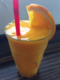 青森屋 宮崎マンゴーオレンジのフルーツジュース