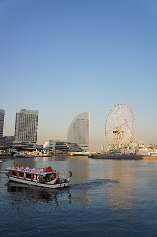 晩秋の横浜201203
