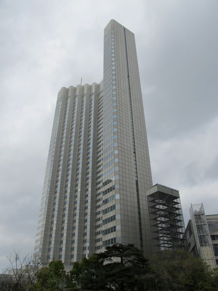 西武グループのリゾート開発の象徴だった赤坂プリンスホテル。末期は東日本大震災の被災者受け入れ施設となり、話題となった。現在は解体工事が進行中。