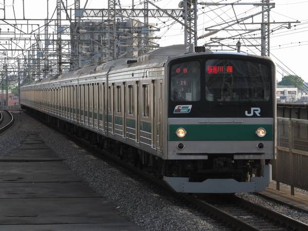 埼京線の205系（6ドア車連結編成）